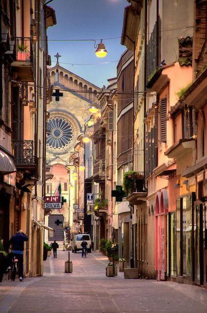 Lu.Lu Suite And Rooms Piacenza Dış mekan fotoğraf
